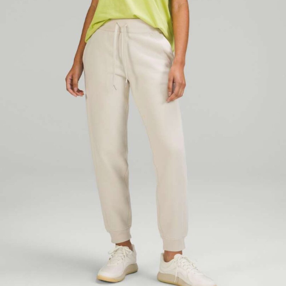 Lululemon Scuba High-Rise Jogger